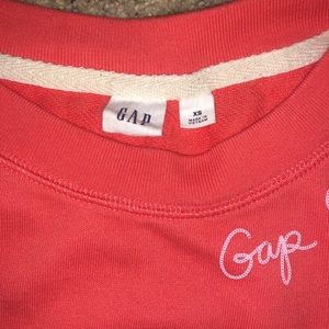 women’s gap sweatshirt